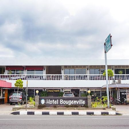 Oyo 375 Hotel Bougenville Syariah Padang  Exterior foto