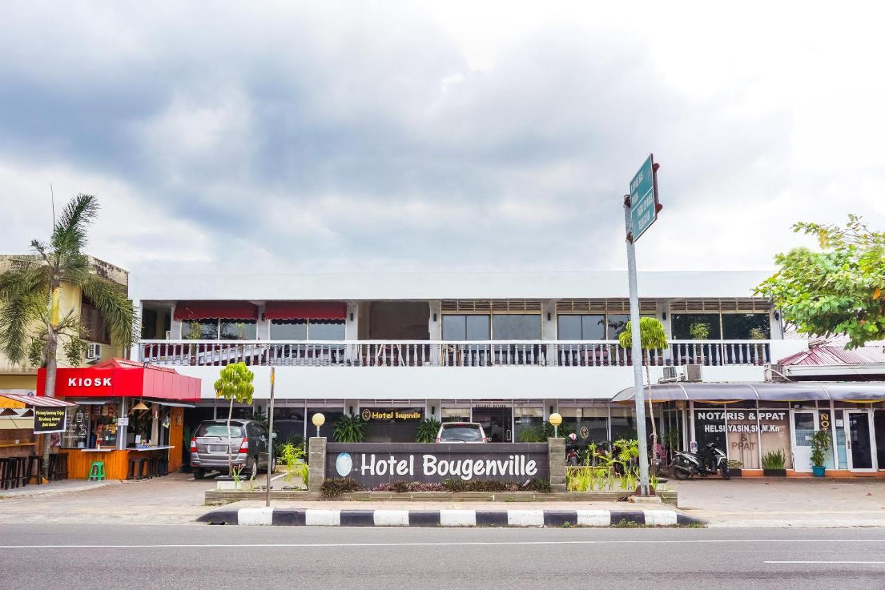 Oyo 375 Hotel Bougenville Syariah Padang  Exterior foto